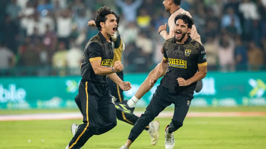 হুনাইনের বীরত্বে রুদ্ধশ্বাস ম্যাচ জিতে পিএসএলের ফাইনালে হায়দরাবাদ